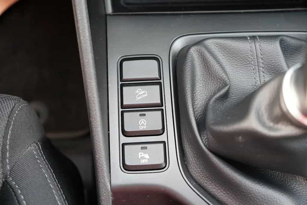 Hyundai TUCSON Select 1.6 Navi Sitzheizung Klima USB AUX 02/2019-photo-17