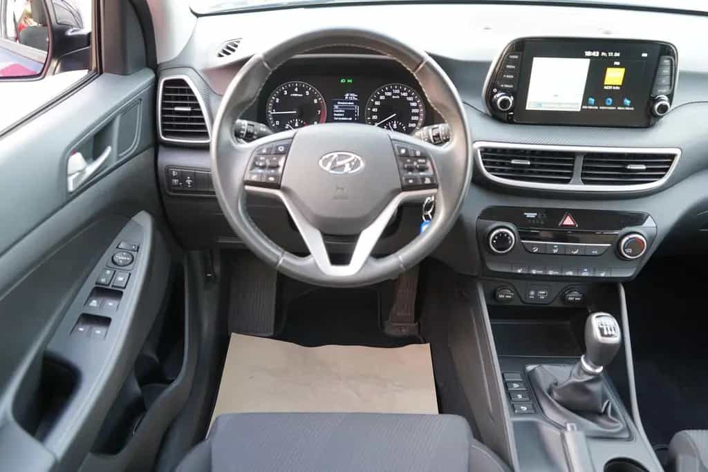 Hyundai TUCSON Select 1.6 Navi Sitzheizung Klima USB AUX 02/2019-photo-19