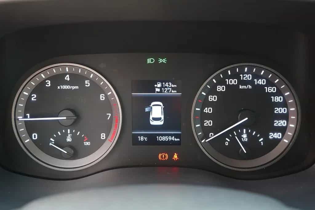 Hyundai TUCSON Select 1.6 Navi Sitzheizung Klima USB AUX 02/2019-photo-25