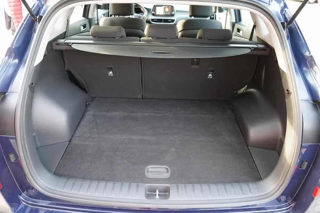 Hyundai TUCSON Select 1.6 Navi Sitzheizung Klima USB AUX 02/2019-photo-35