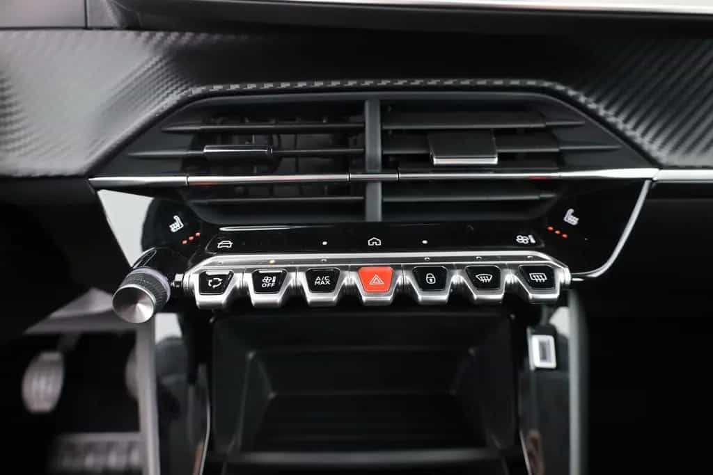 Peugeot 208 PureTech 100 LED Sitzheizung Tempomat 12/2025-photo-11