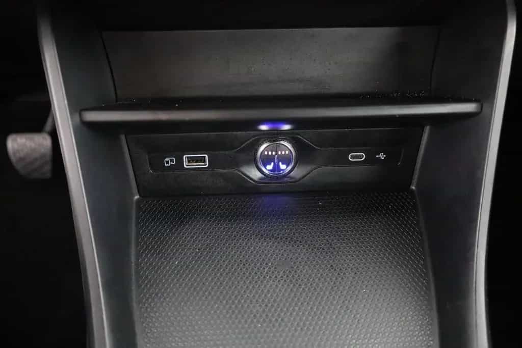 MG MG3 1.5 Comfort LED Navi Kamera 03/2025-photo-12