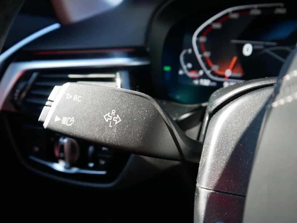 BMW 5 Series 520i Head-Up Virtual Cockpit el. Heckklappe Navi 03/2022-photo-11