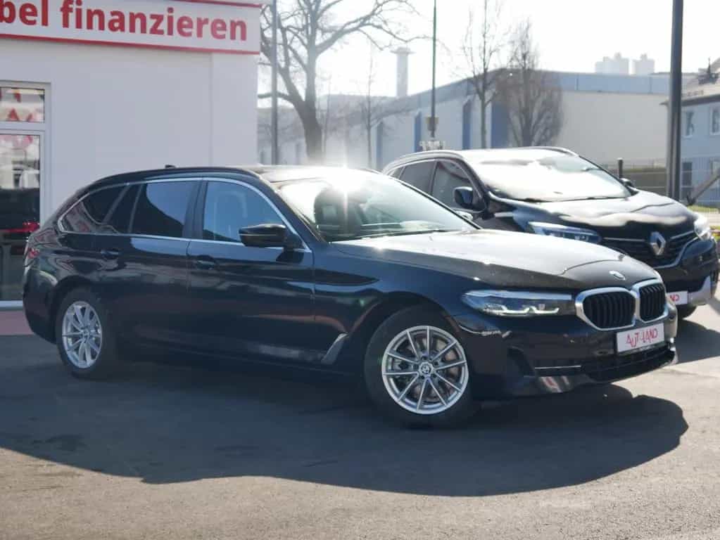 BMW 5 Series 520i Head-Up Virtual Cockpit el. Heckklappe Navi 03/2022-photo-4