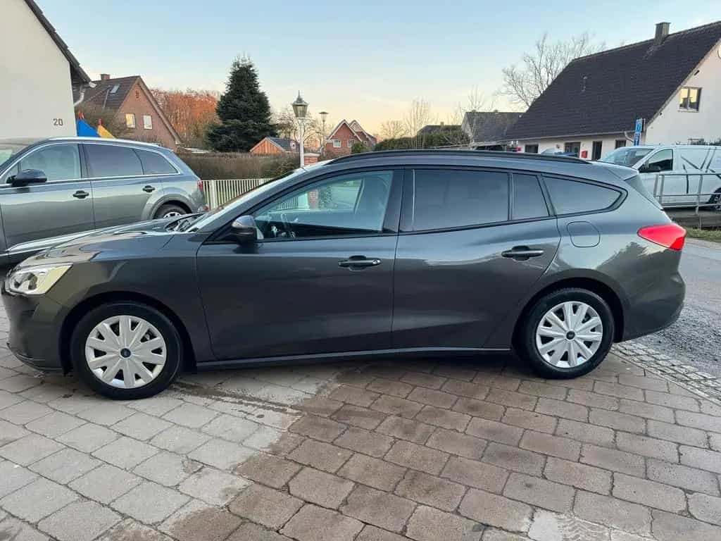 Ford Focus 2019. 1.0 125ps 03/2019-photo-2