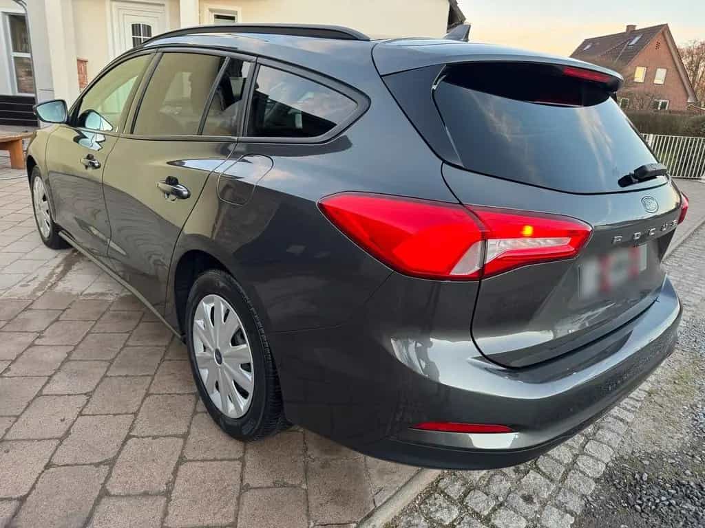 Ford Focus 2019. 1.0 125ps 03/2019-photo-8