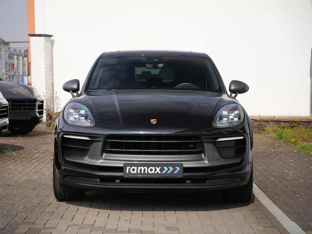 Porsche Macan T LUFTF.-PANO-SPORTABGAS.-20"S-VOLL-LEDER 11/2022-photo-1