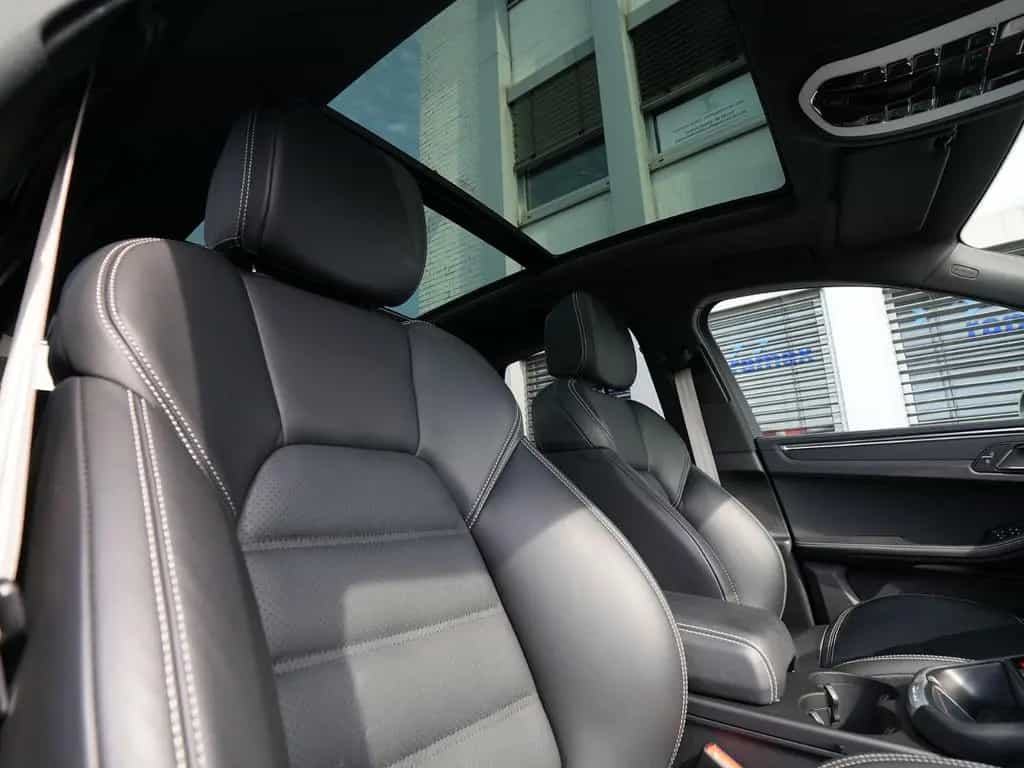 Porsche Macan T LUFTF.-PANO-SPORTABGAS.-20"S-VOLL-LEDER 11/2022-photo-34