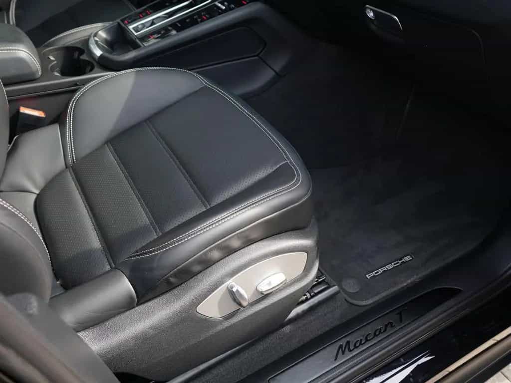 Porsche Macan T LUFTF.-PANO-SPORTABGAS.-20"S-VOLL-LEDER 11/2022-photo-39