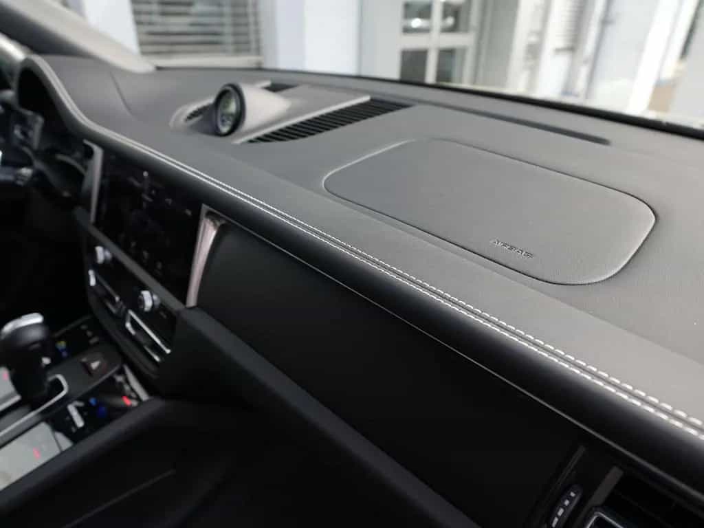 Porsche Macan T LUFTF.-PANO-SPORTABGAS.-20"S-VOLL-LEDER 11/2022-photo-40