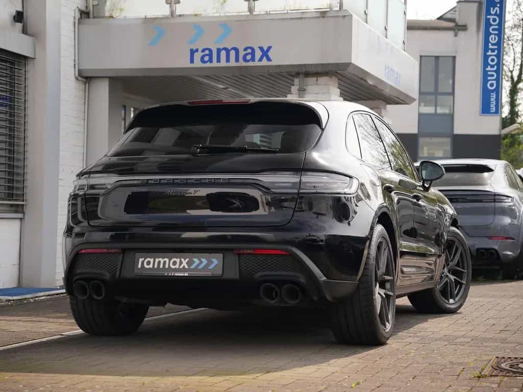 Porsche Macan T LUFTF.-PANO-SPORTABGAS.-20"S-VOLL-LEDER 11/2022-photo-49
