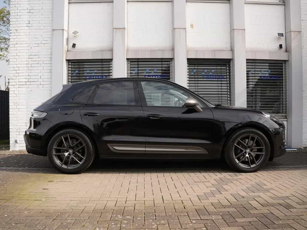 Porsche Macan T LUFTF.-PANO-SPORTABGAS.-20"S-VOLL-LEDER 11/2022-photo-6
