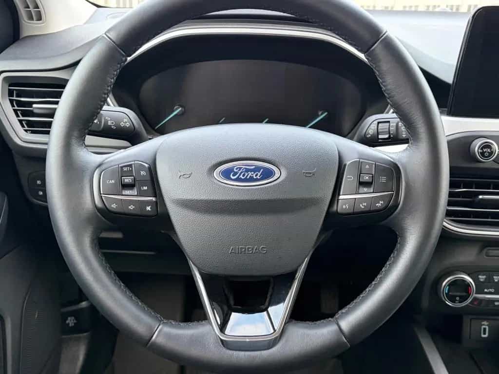 Ford Focus 1.0 EcoBoost Cool & Connect Navi LED 01/2019-photo-8