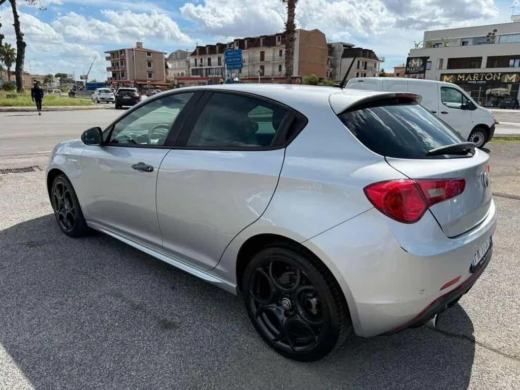 Alfa Romeo Giulietta ROMEO GIULIETTA SUPER 1.6JTDm 120CV EURO6B 09/2018-photo-6