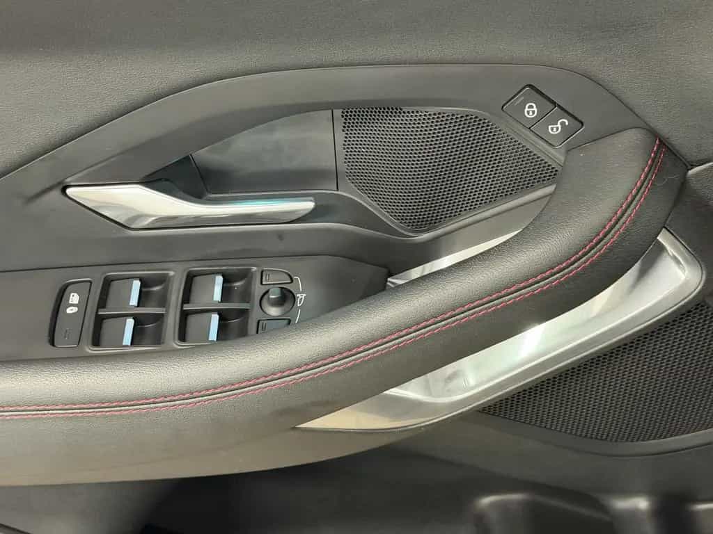 Jaguar E-Pace Chequered Flag AWD / TOTW. / RFK / AHK 12/2020-photo-19