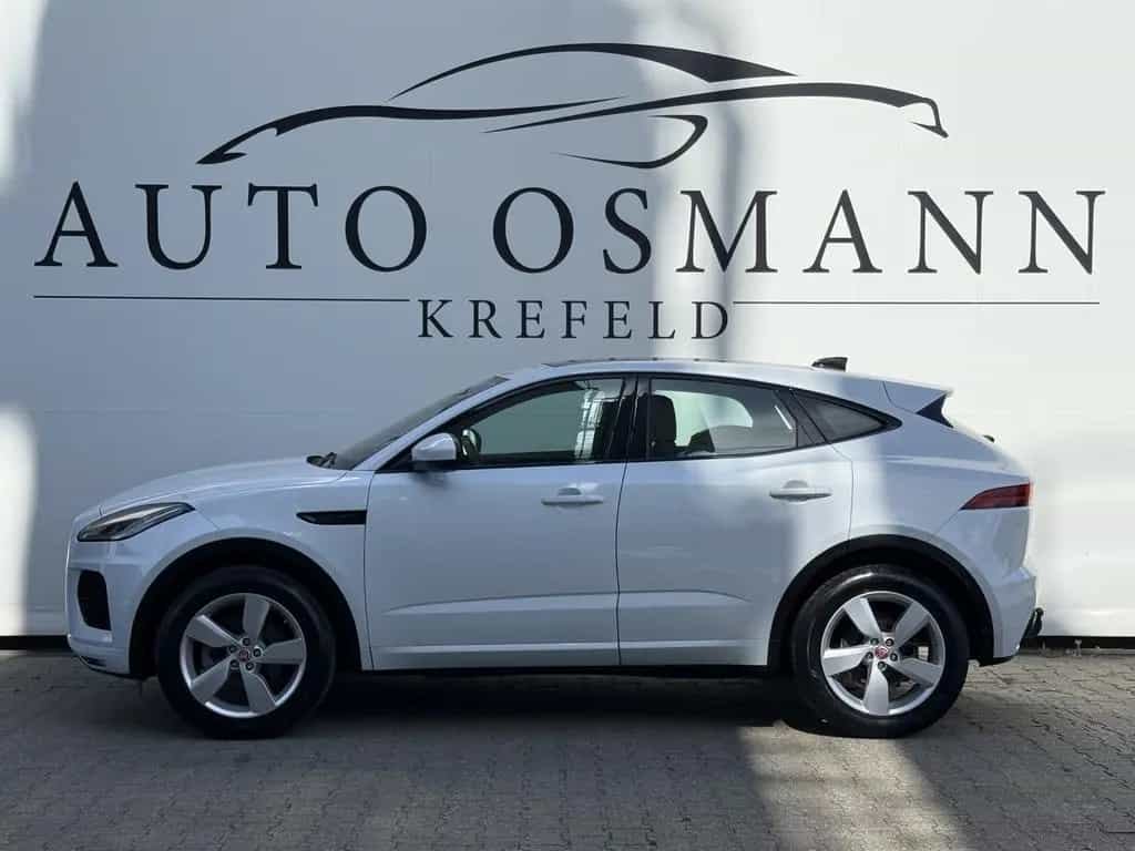 Jaguar E-Pace Chequered Flag AWD / TOTW. / RFK / AHK 12/2020-photo-27
