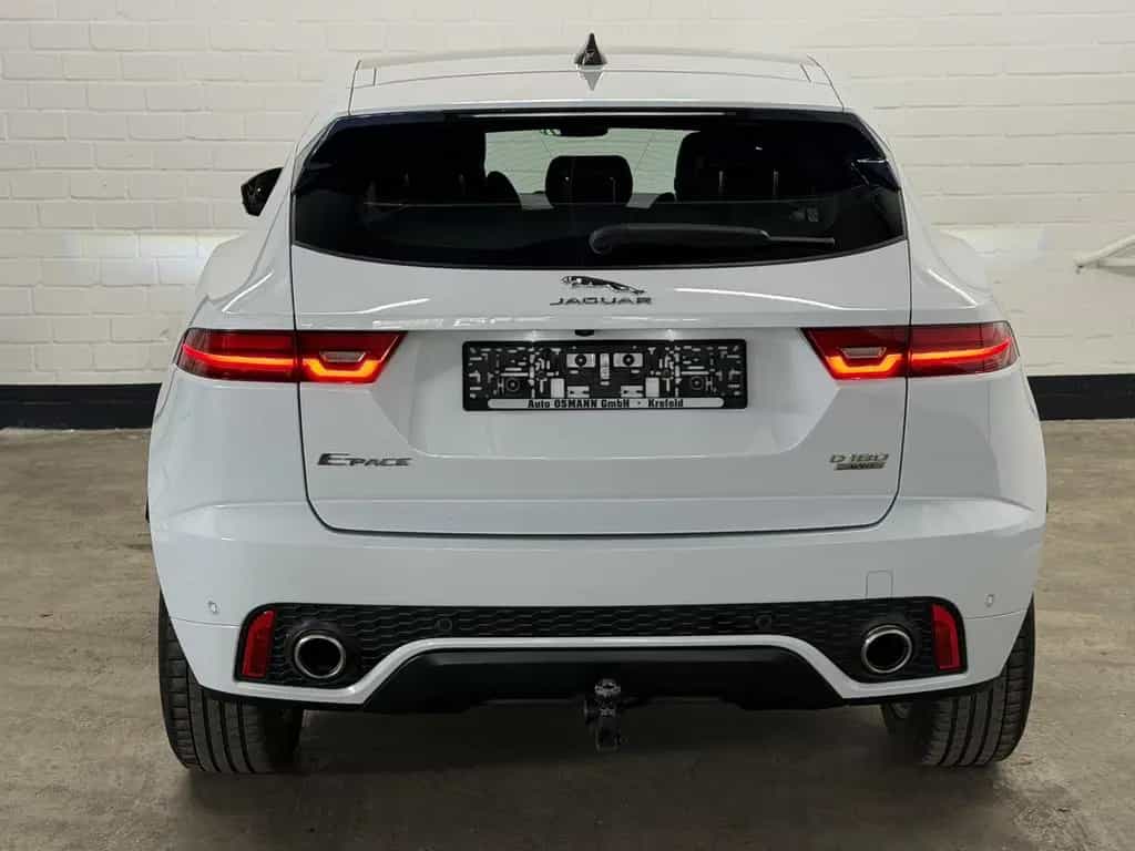 Jaguar E-Pace Chequered Flag AWD / TOTW. / RFK / AHK 12/2020-photo-4
