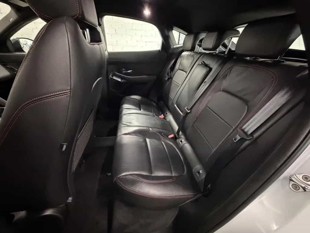 Jaguar E-Pace Chequered Flag AWD / TOTW. / RFK / AHK 12/2020-photo-8