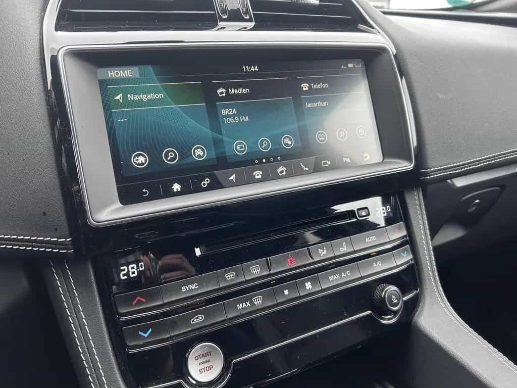 Jaguar F-Pace 20d R-Sport AWD NAVI KAM Fahrass LED 20" 07/2020-photo-14
