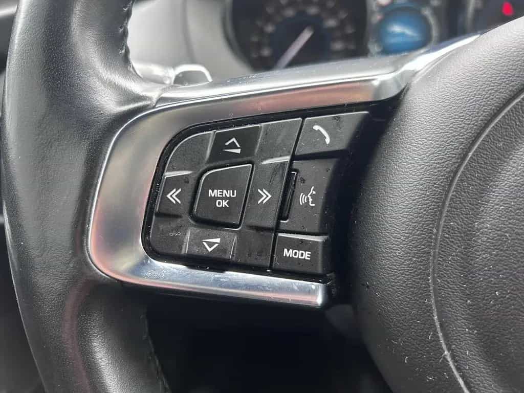 Jaguar F-Pace 20d R-Sport AWD NAVI KAM Fahrass LED 20" 07/2020-photo-17