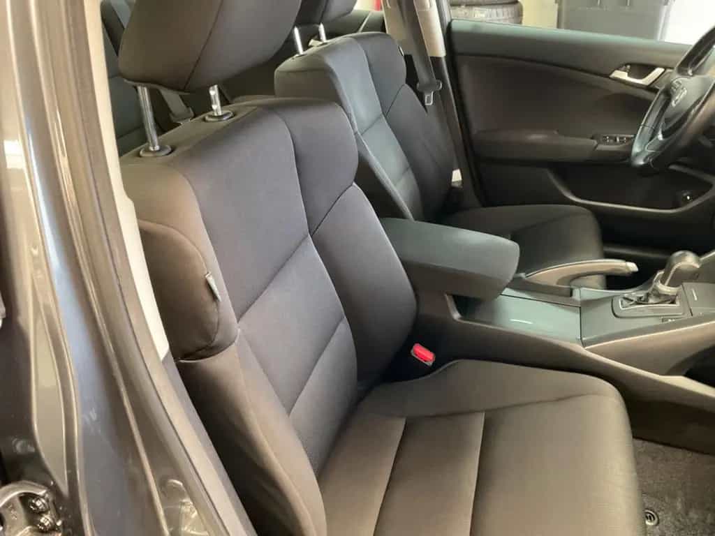 Honda Accord Lim. 2,0i Aut. Ele., "50 Jahre" TÜV 03/28 01/2012-photo-17