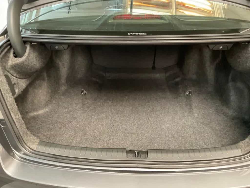Honda Accord Lim. 2,0i Aut. Ele., "50 Jahre" TÜV 03/28 01/2012-photo-19
