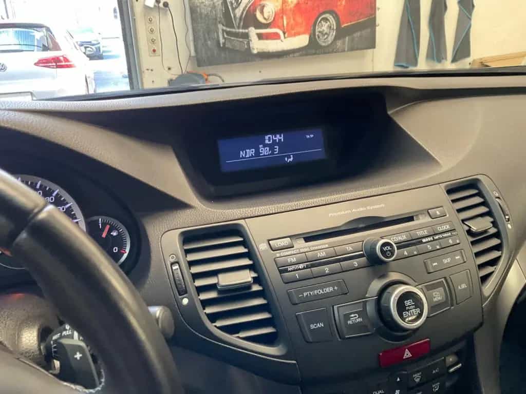 Honda Accord Lim. 2,0i Aut. Ele., "50 Jahre" TÜV 03/28 01/2012-photo-25