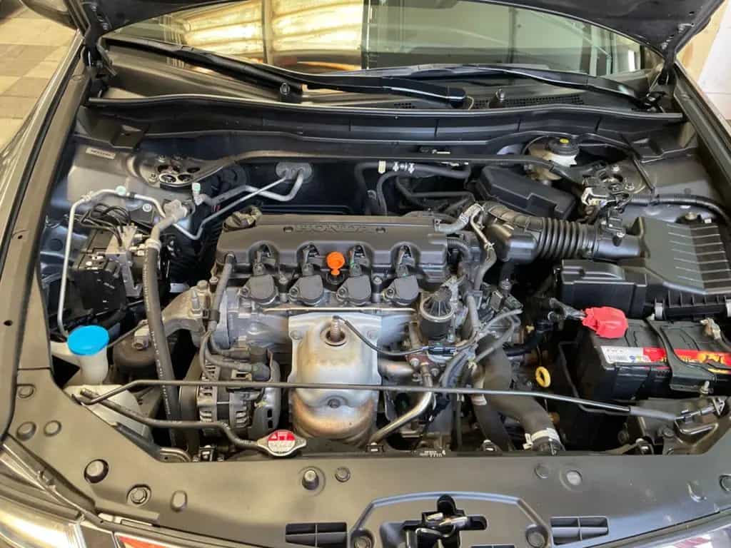 Honda Accord Lim. 2,0i Aut. Ele., "50 Jahre" TÜV 03/28 01/2012-photo-29
