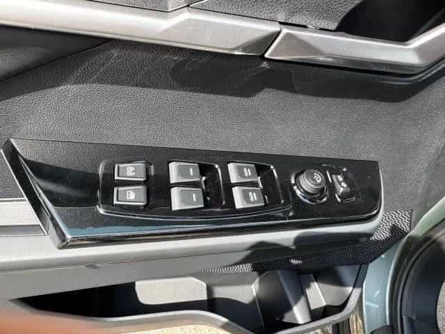 KGM Torres 1.5 Nomad Automatic 18Zoll*SH*Navi null-photo-13