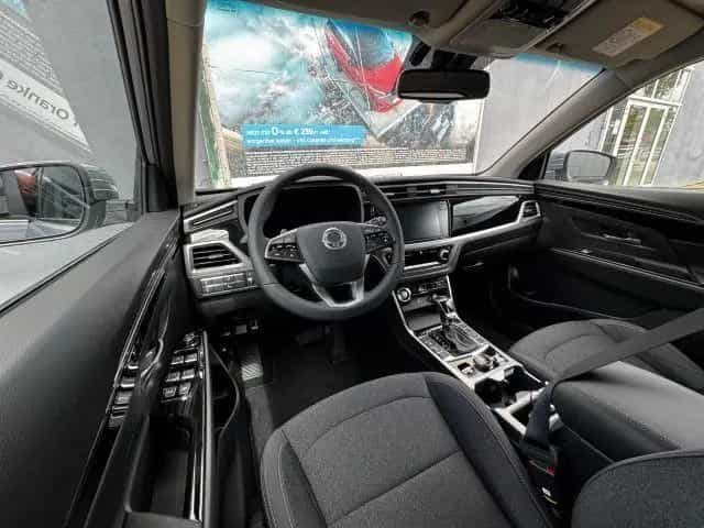 KGM Korando 1.5 Bliss Automatic*Navi*18`Alu*PDC*LED null-photo-11