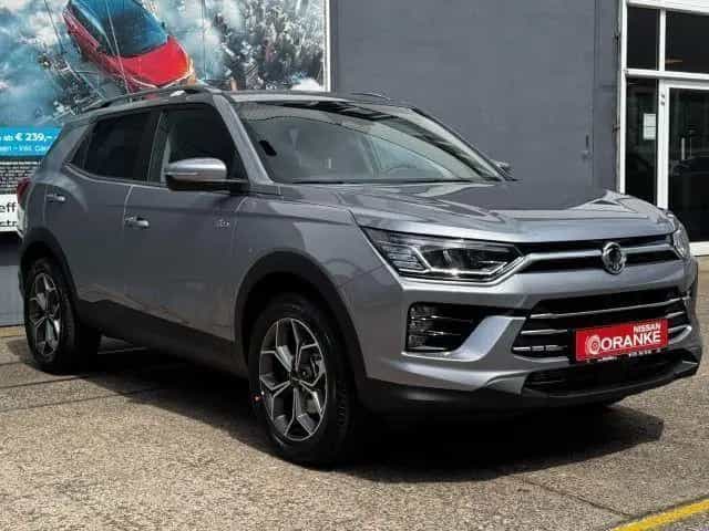 KGM Korando 1.5 Bliss Automatic*Navi*18`Alu*PDC*LED null-photo-3