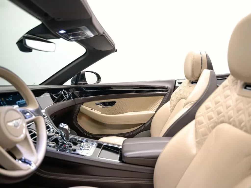 Bentley Continental GT V8 Convertible 03/2020-photo-10