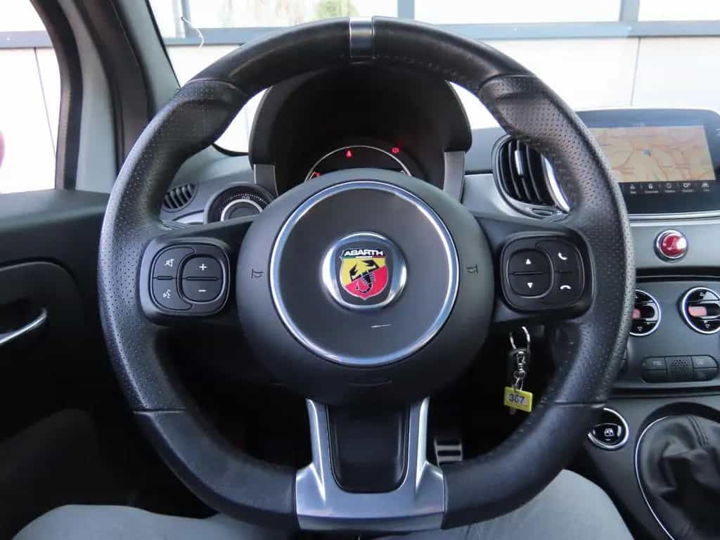 Abarth 595 Pista Sportsitze Sport-Abgasanlage Klima 10/2020-photo-5