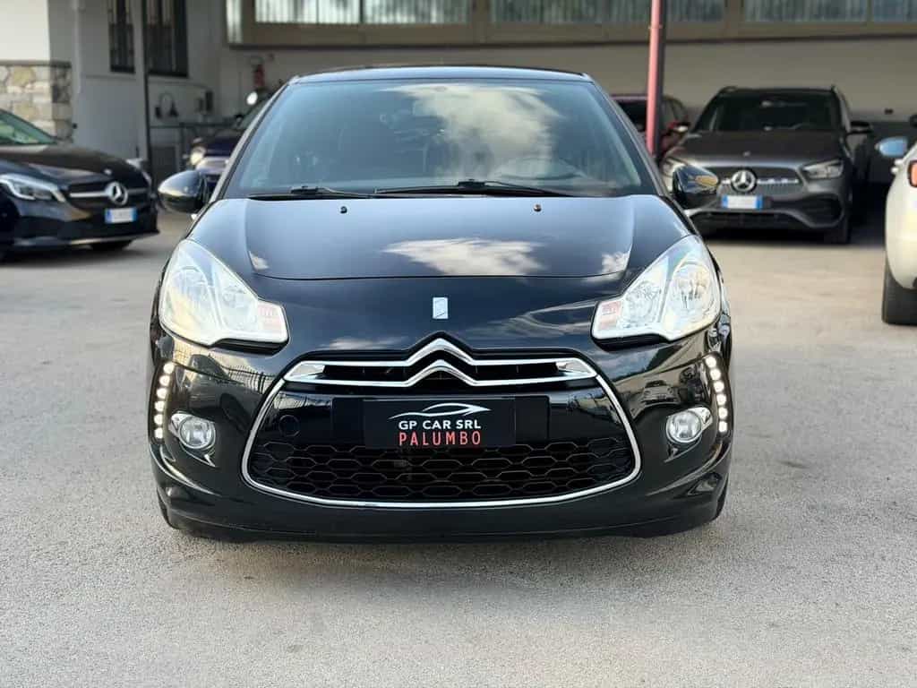 DS Automobiles DS3 Ds DS3 3 1.6 VTi 120 So Chic 06/2011-photo-1