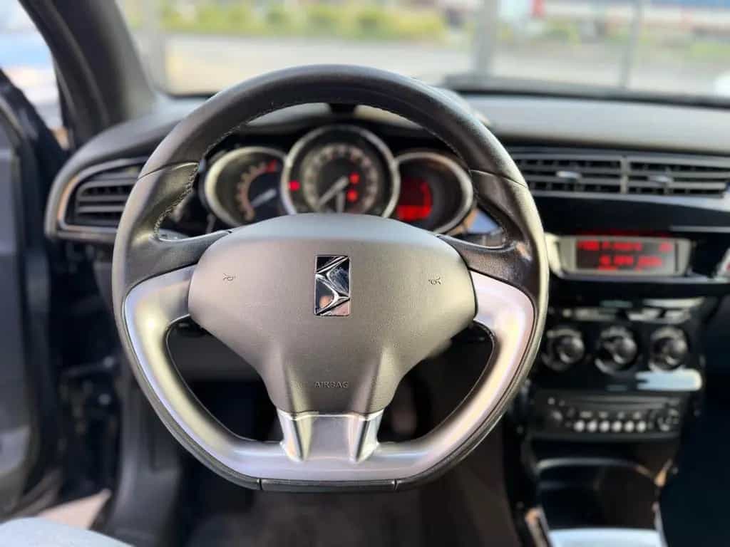 DS Automobiles DS3 Ds DS3 3 1.6 VTi 120 So Chic 06/2011-photo-12