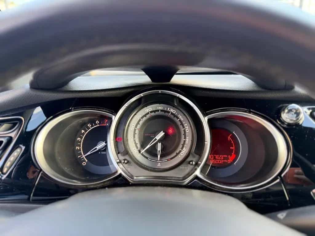 DS Automobiles DS3 Ds DS3 3 1.6 VTi 120 So Chic 06/2011-photo-14