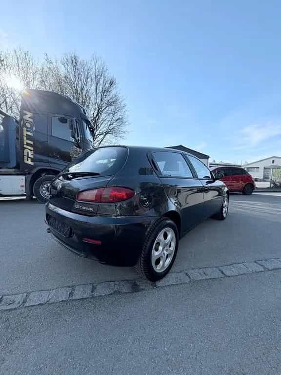Alfa Romeo 147 Top Zustand Tuv 03/2028 Zah... 04/2008-photo-3