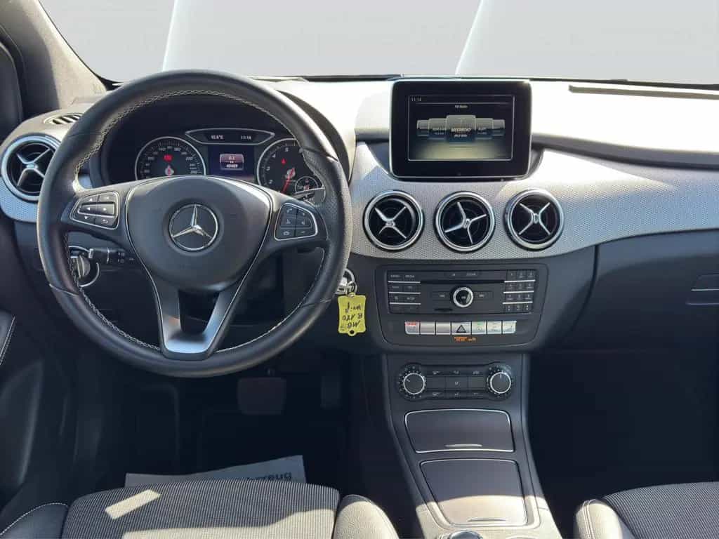 Mercedes-Benz B-Class 180 Urban AUTOMATIK, wenig KM, Navi, LED 02/2016-photo-12