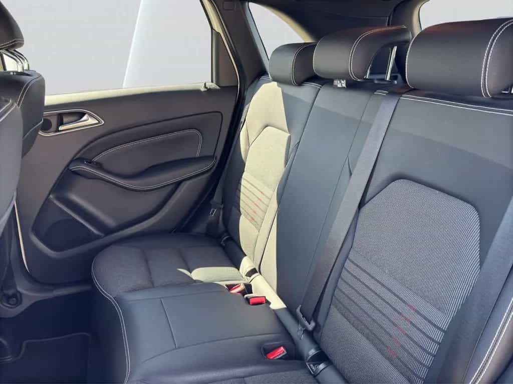 Mercedes-Benz B-Class 180 Urban AUTOMATIK, wenig KM, Navi, LED 02/2016-photo-15
