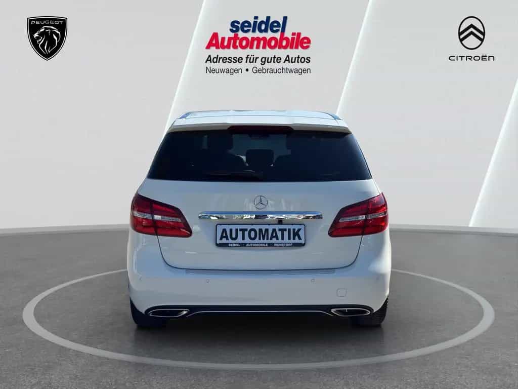 Mercedes-Benz B-Class 180 Urban AUTOMATIK, wenig KM, Navi, LED 02/2016-photo-3