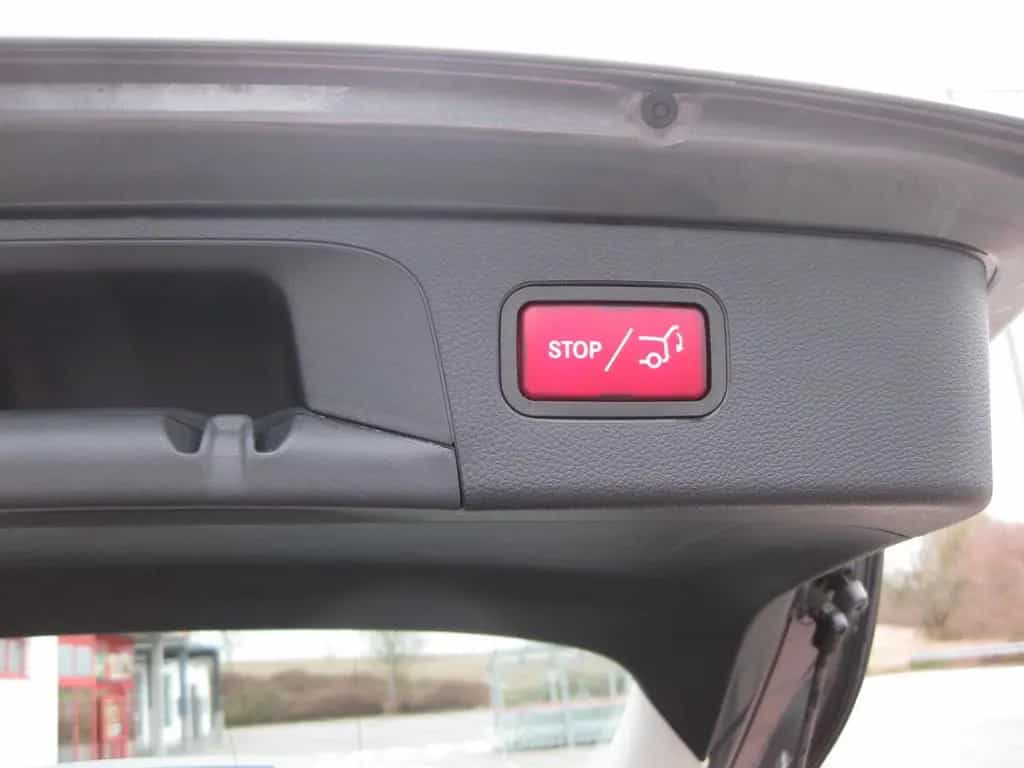 Mercedes-Benz GLC-Class 250 4MATIC AMG-Line, AHK, LED, 04/2018-photo-15
