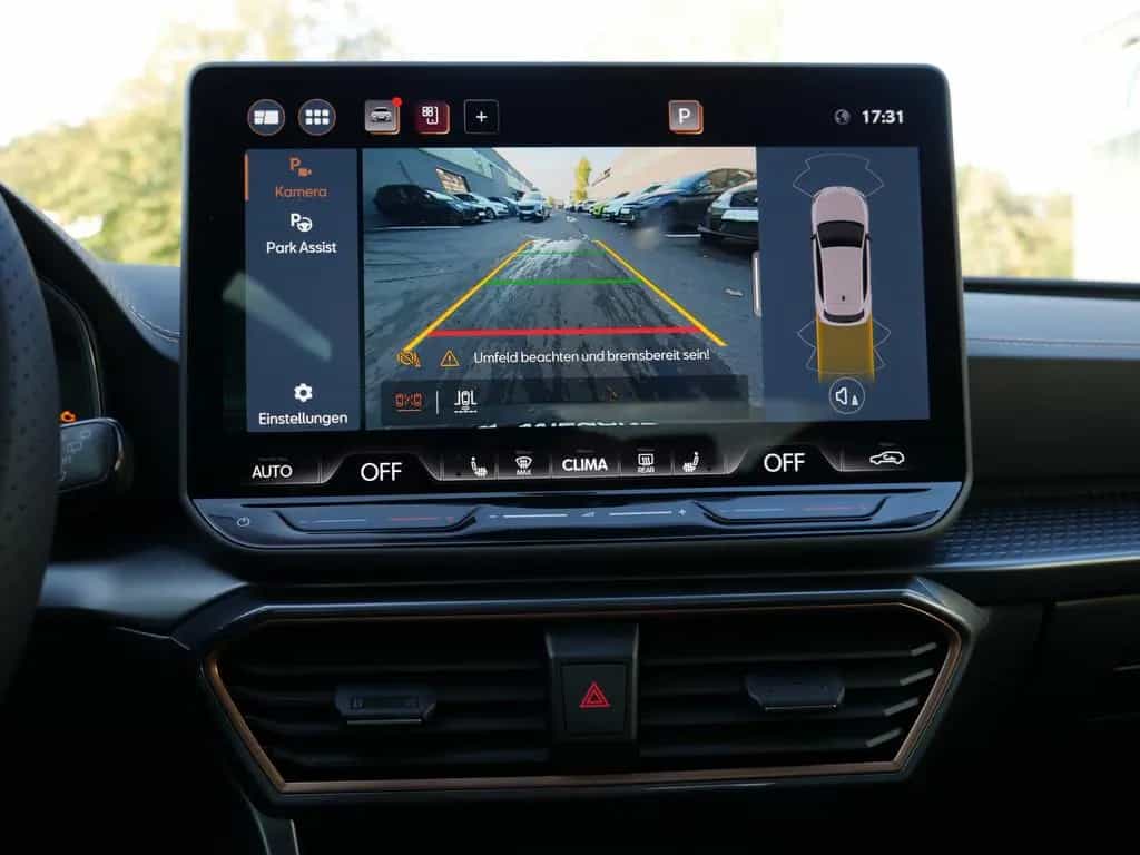 Cupra Leon 1.5 eTSI COPPER KEYLESS SHZ KAMERA NAVI ACC 01/2025-photo-10