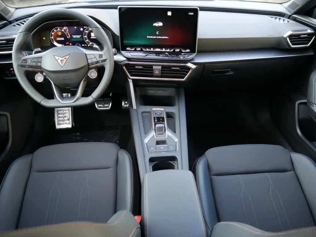 Cupra Leon 1.5 eTSI COPPER KEYLESS SHZ KAMERA NAVI ACC 01/2025-photo-5