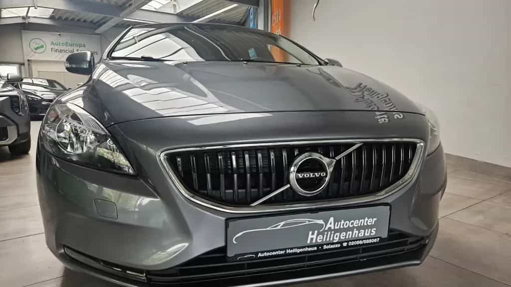 Volvo V40 Kinetic 1.Hand Navi Alu Allwetter 10/2017-photo-0