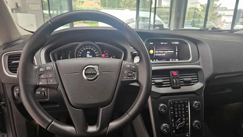 Volvo V40 Kinetic 1.Hand Navi Alu Allwetter 10/2017-photo-27