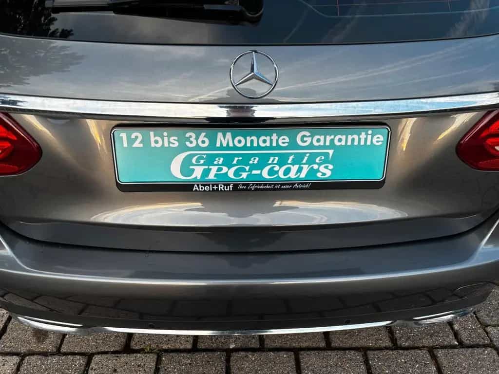 Mercedes-Benz C-Class 250 T CGI Avantgarde/LED/SHZ/AHK/Tem/Garantie 02/2017-photo-16