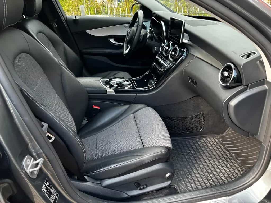 Mercedes-Benz C-Class 250 T CGI Avantgarde/LED/SHZ/AHK/Tem/Garantie 02/2017-photo-28