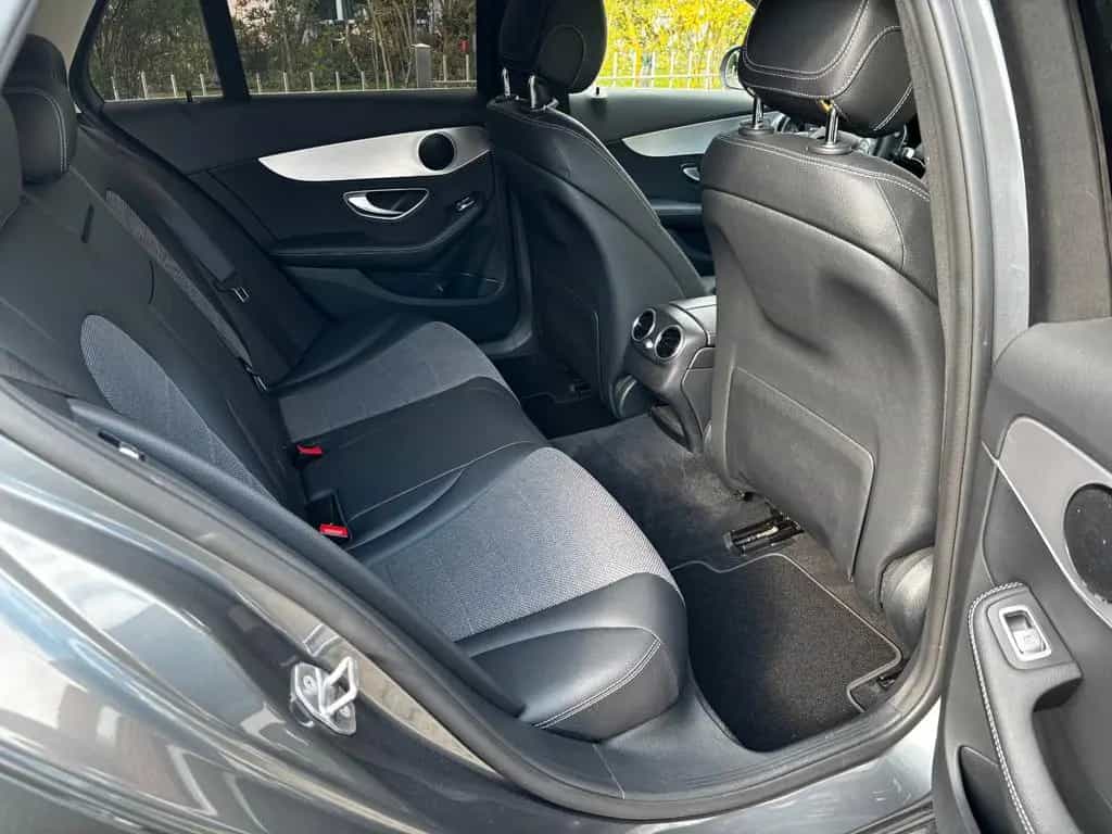 Mercedes-Benz C-Class 250 T CGI Avantgarde/LED/SHZ/AHK/Tem/Garantie 02/2017-photo-29