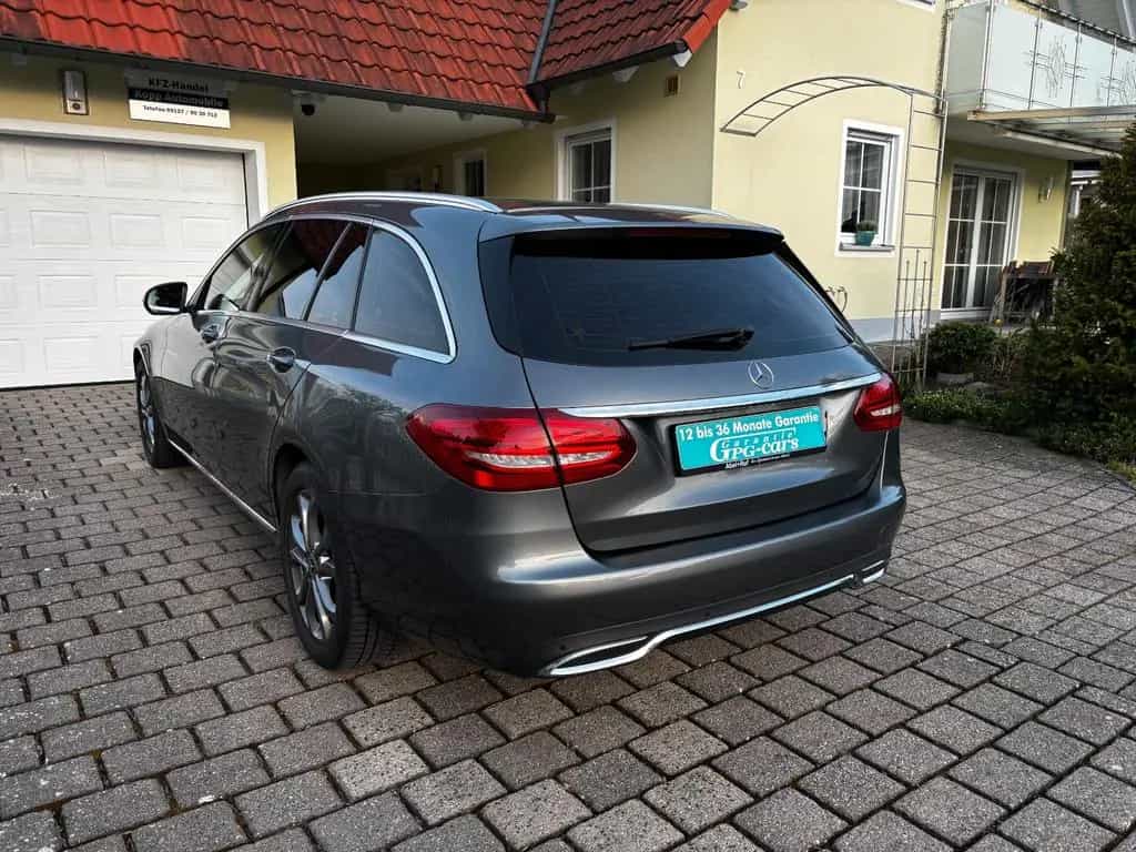 Mercedes-Benz C-Class 250 T CGI Avantgarde/LED/SHZ/AHK/Tem/Garantie 02/2017-photo-4