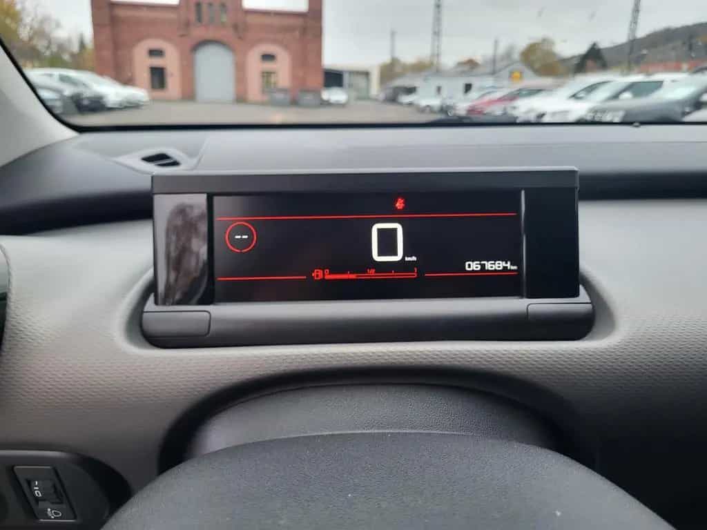 Citroën C4 Cactus Top Zustand! NUR 67685 Km! Export! 07/2020-photo-12